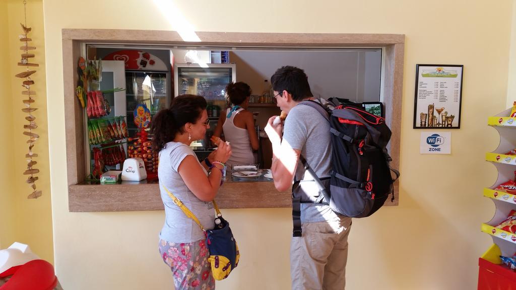 Cala Blanca Villaggio Alberghiero マリーナ・ディ・カメロータ エクステリア 写真