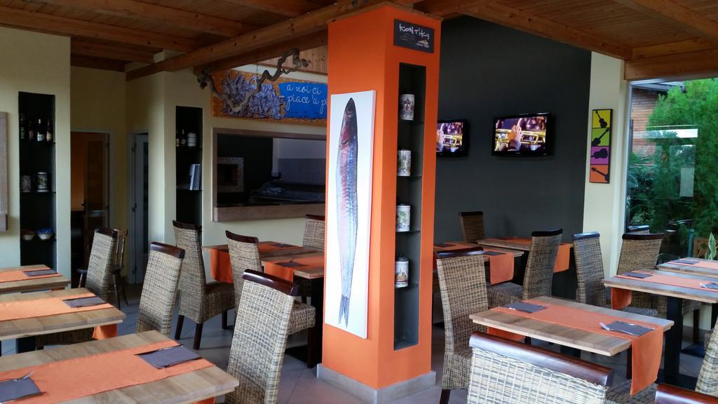 Cala Blanca Villaggio Alberghiero マリーナ・ディ・カメロータ エクステリア 写真