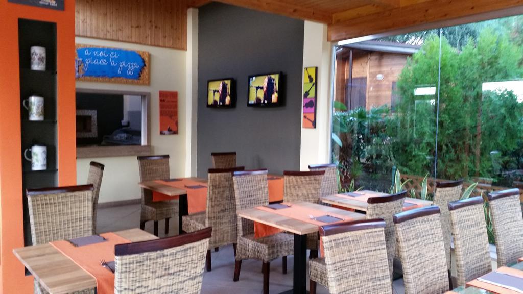 Cala Blanca Villaggio Alberghiero マリーナ・ディ・カメロータ エクステリア 写真
