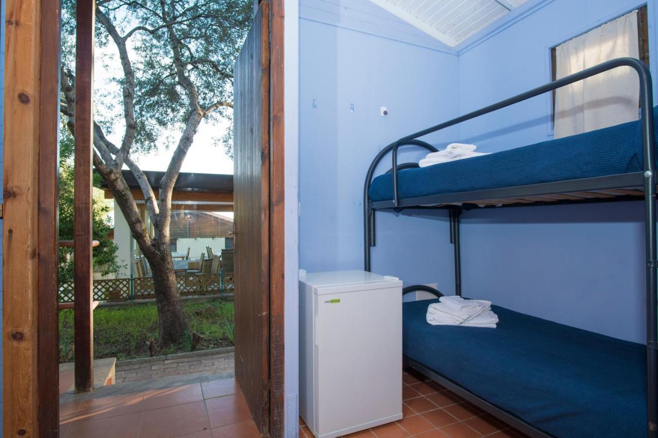Cala Blanca Villaggio Alberghiero マリーナ・ディ・カメロータ エクステリア 写真