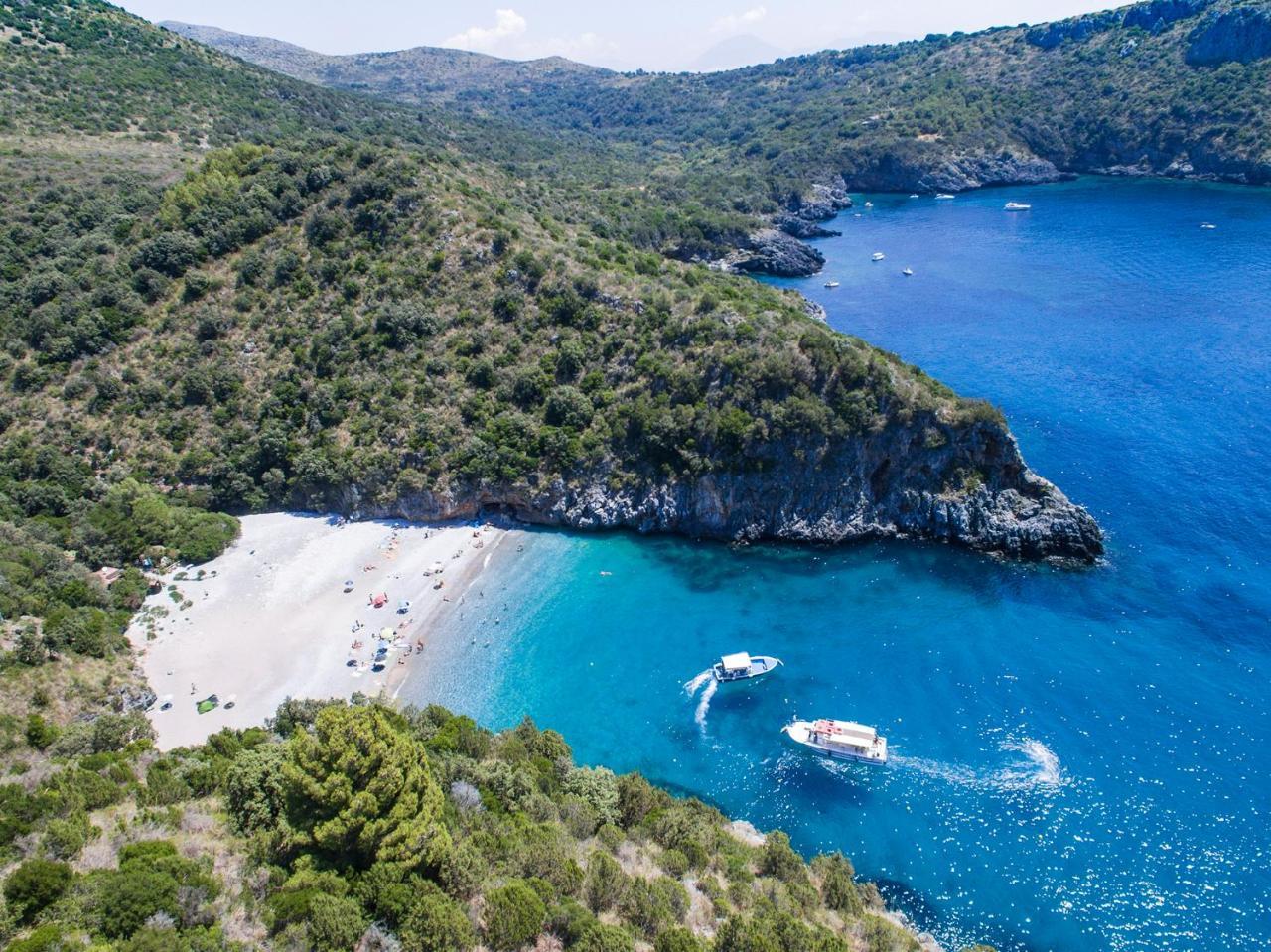 Cala Blanca Villaggio Alberghiero マリーナ・ディ・カメロータ エクステリア 写真