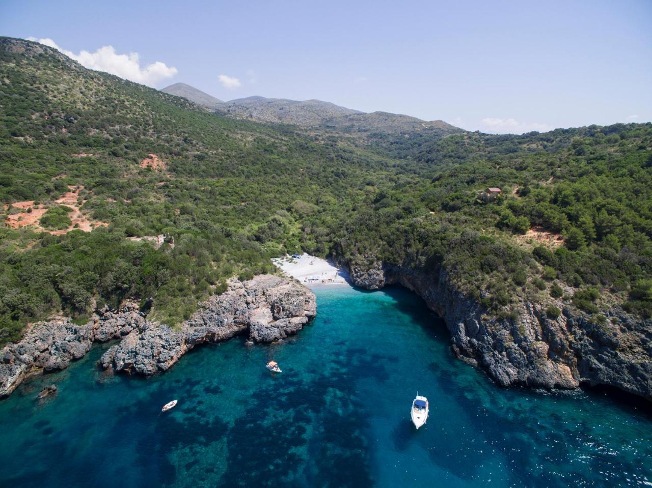 Cala Blanca Villaggio Alberghiero マリーナ・ディ・カメロータ エクステリア 写真