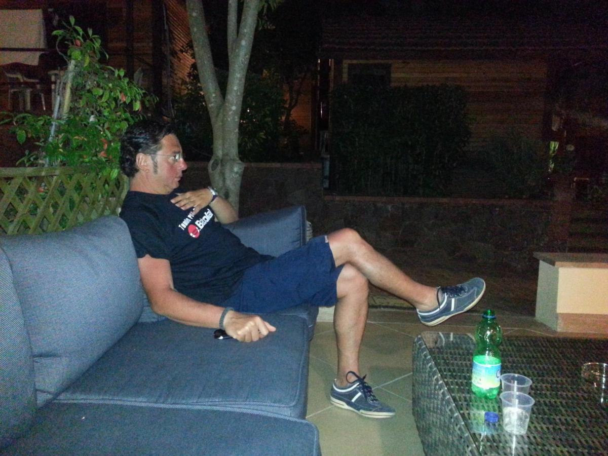 Cala Blanca Villaggio Alberghiero マリーナ・ディ・カメロータ エクステリア 写真